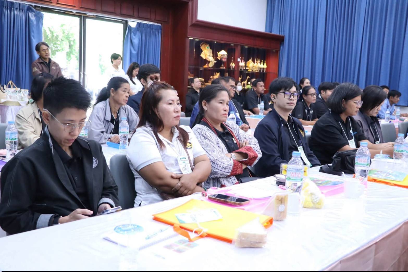 title - เลขาธิการสำนักงานการปฏิรูปที่ดินเพื่อเกษตรกรรม เป็นประธานในพิธีเปิดโครงการฝึกอบรมเชิงปฏิบัติการ หลักสูตร “รู้ปลูก รู้รักษา รู้คุณค่าของหญ้าแฝก” ระยะที่ 2 ภายใต้โครงการพัฒนาและรณรงค์การใช้หญ้าแฝกอันเนื่องมาจากพระราชดำริ ประจำปีงบประมาณ พ.ศ. 2569 ณ ศูนย์ส่งเสริมและพัฒนาอาชีพเสริมนอกภาคการเกษตร (ศพส.)